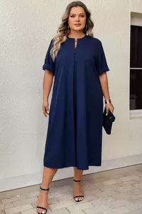 Tumši zila A-silueta kleita - lielie izmēri sievietēm