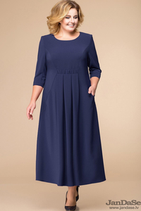 Tumši zila, vienkrāsaina kleita - lielie izmēri sievietēm