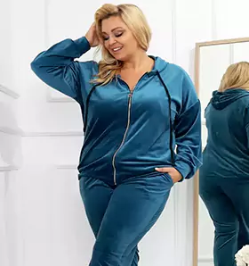 Sieviešu sporta kostīmi