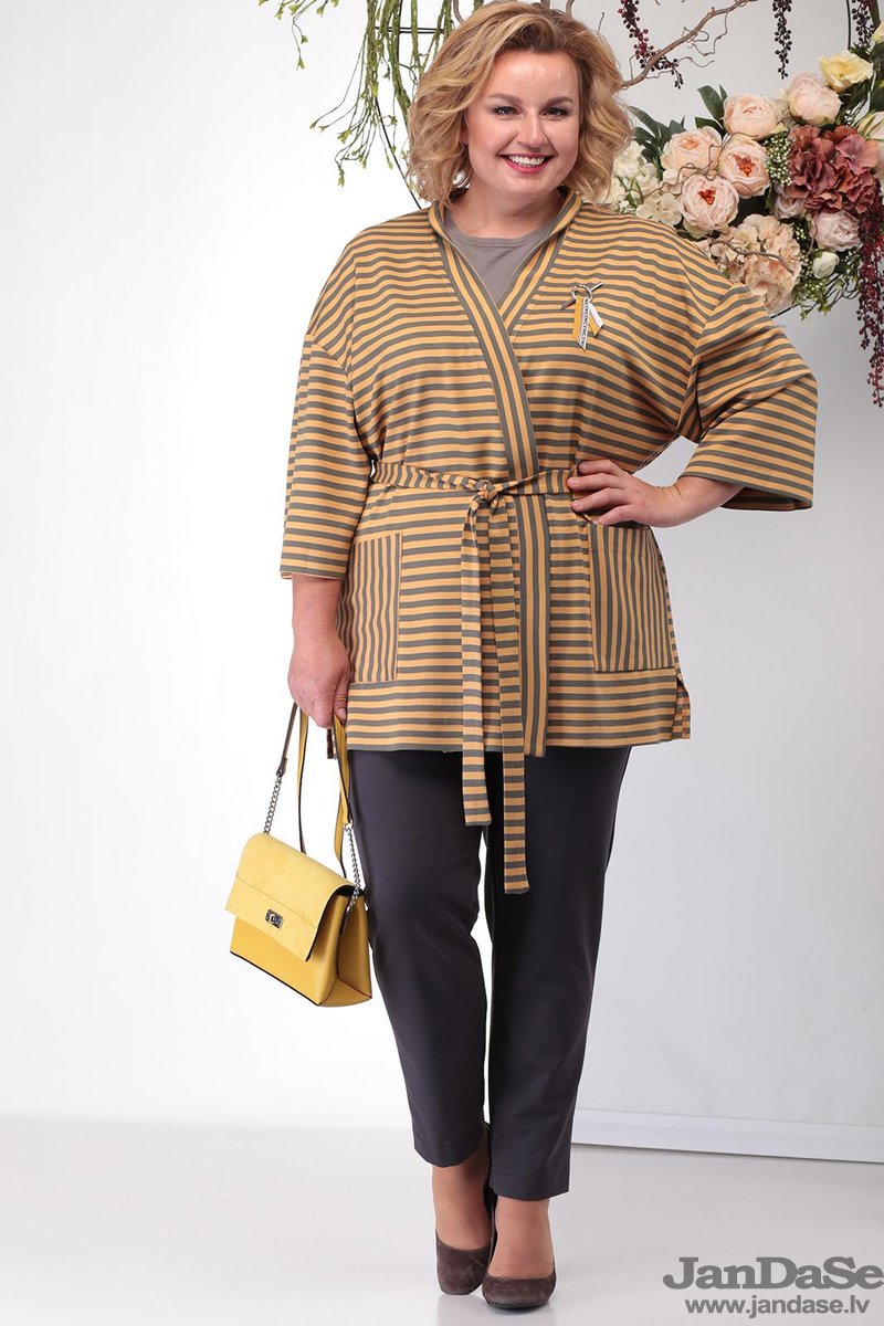 NAV PIEEJAMS | Недоступен | Out Of Stock Divdaļīgs kostīms ar strīpainu jaku, lielie izmēri i-veikalā jandase.lv