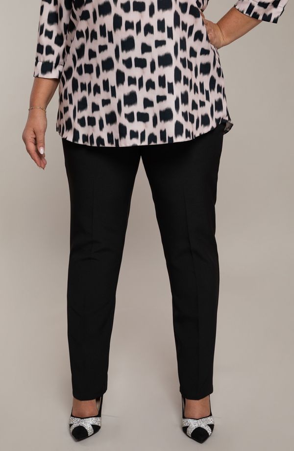 Melnas, taisna piegriezuma bikses, lielie izmēri i-veikalā jandase.lv