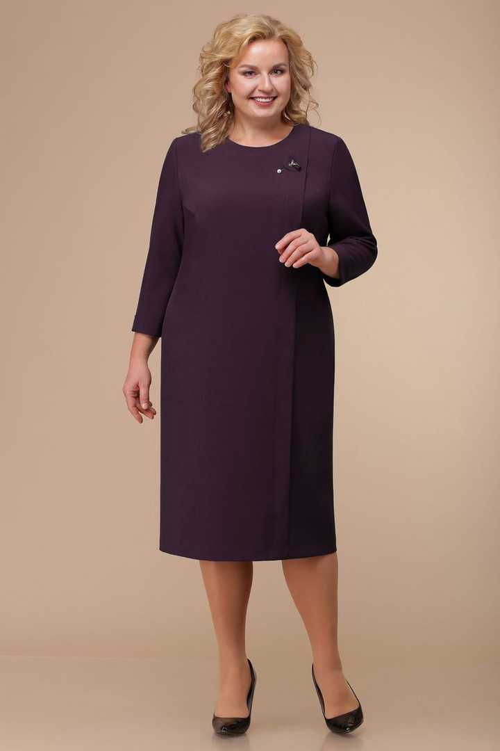 Baklažānkrāsas taisna griezuma kleita, lielie izmēri i-veikalā jandase.lv