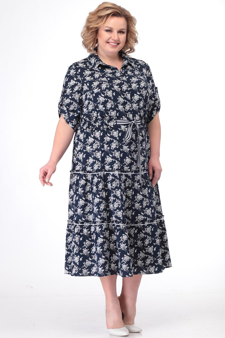 Tumši zila kleita ar ziediņiem, lielie izmēri i-veikalā jandase.lv