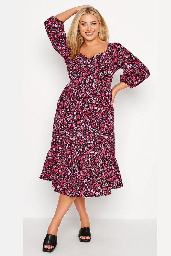 Kleita ar rozā puķēm, lielie izmēri i-veikalā jandase.lv