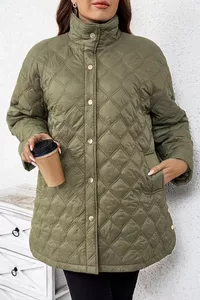 Olīvzaļa, stepēta jaka ar vienkāršu rakstu - lielie izmēri sievietēm