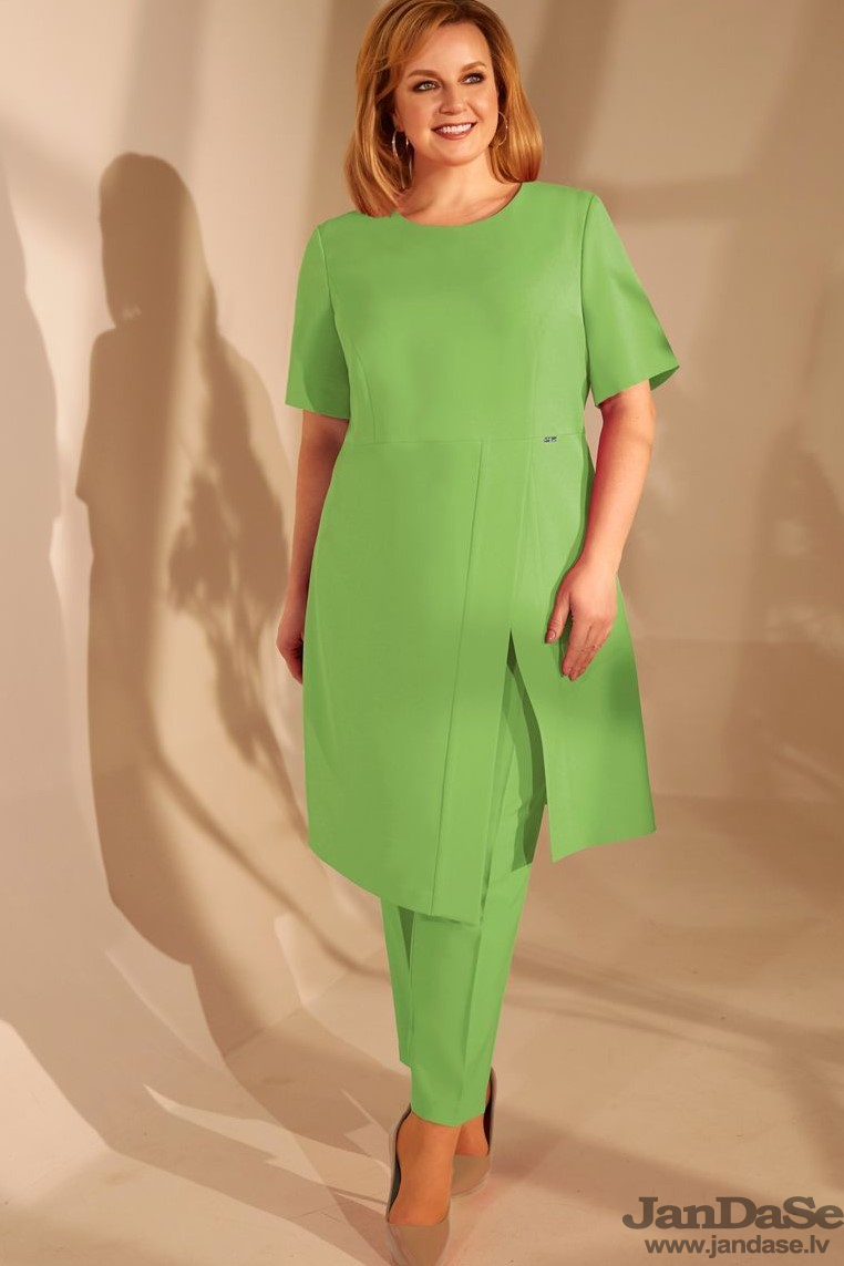 Vienkrāsains bikškostīms ar īsām rokām, lielie izmēri i-veikalā jandase.lv