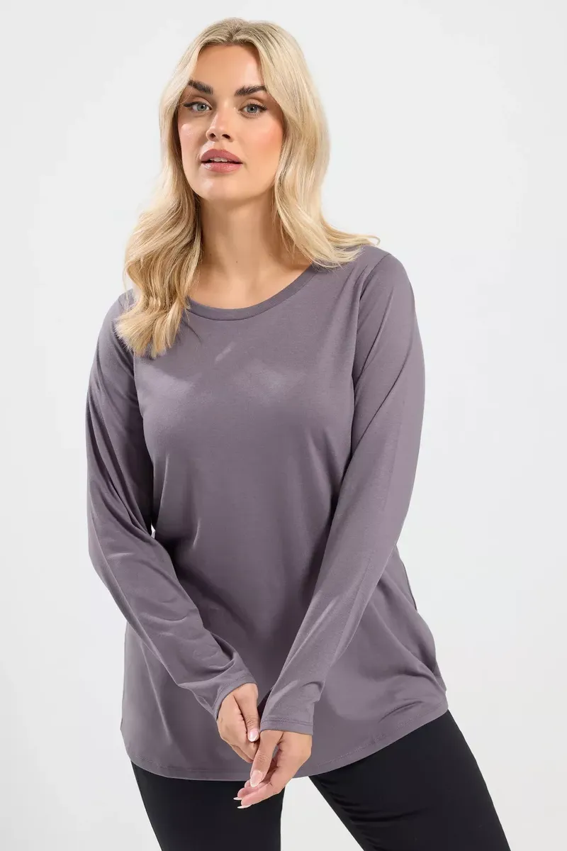 Pelēks lielo izmēru tops sievietēm, lielie izmēri i-veikalā jandase.lv