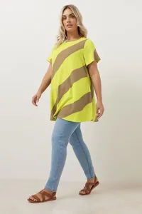 303992 Женская одежда больших размеров