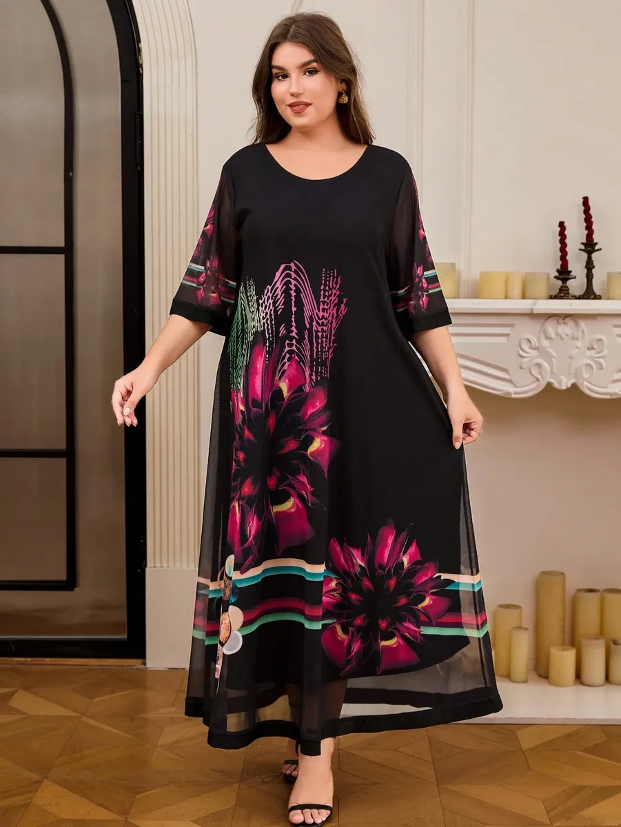 Melna kleita ar košiem ziediem, lielie izmēri i-veikalā jandase.lv