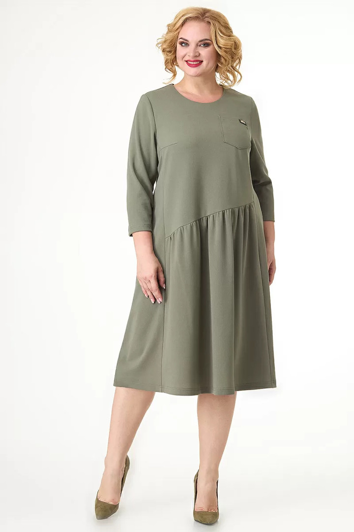 Vienkrāsaina kleita ar kabatiņu, lielie izmēri i-veikalā jandase.lv