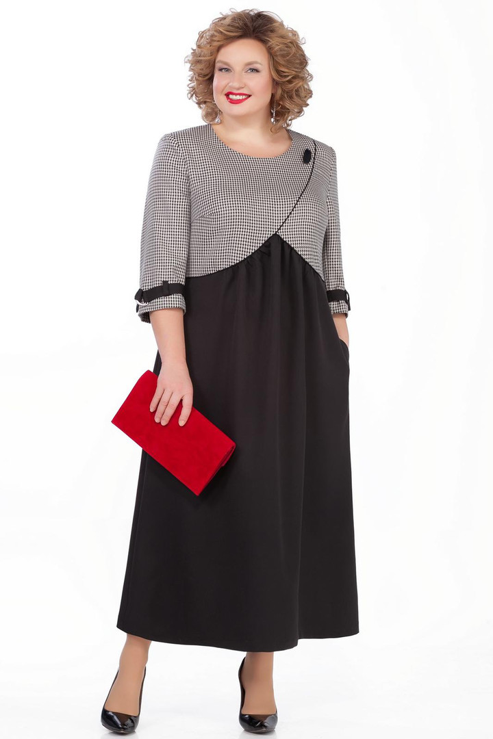 Kleita ar smalku rūtiņu augšdaļu, lielie izmēri i-veikalā jandase.lv