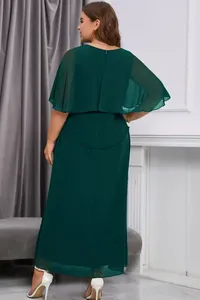 Kods M-63317934 apģērbi internetā lieliem izmeriem