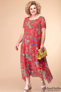 Sarkana kleita ar ziedu rakstu - lielie izmēri sievietēm