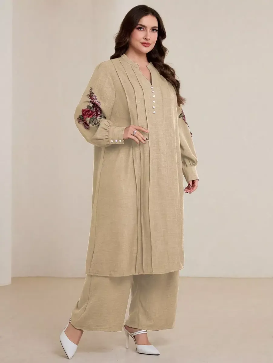 Bēšs sieviešu plus size bikškostīms, lielie izmēri i-veikalā jandase.lv