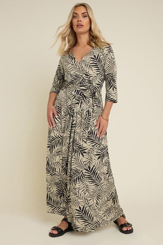 Garā kleita ar palmu lapu rakstu, lielie izmēri i-veikalā jandase.lv