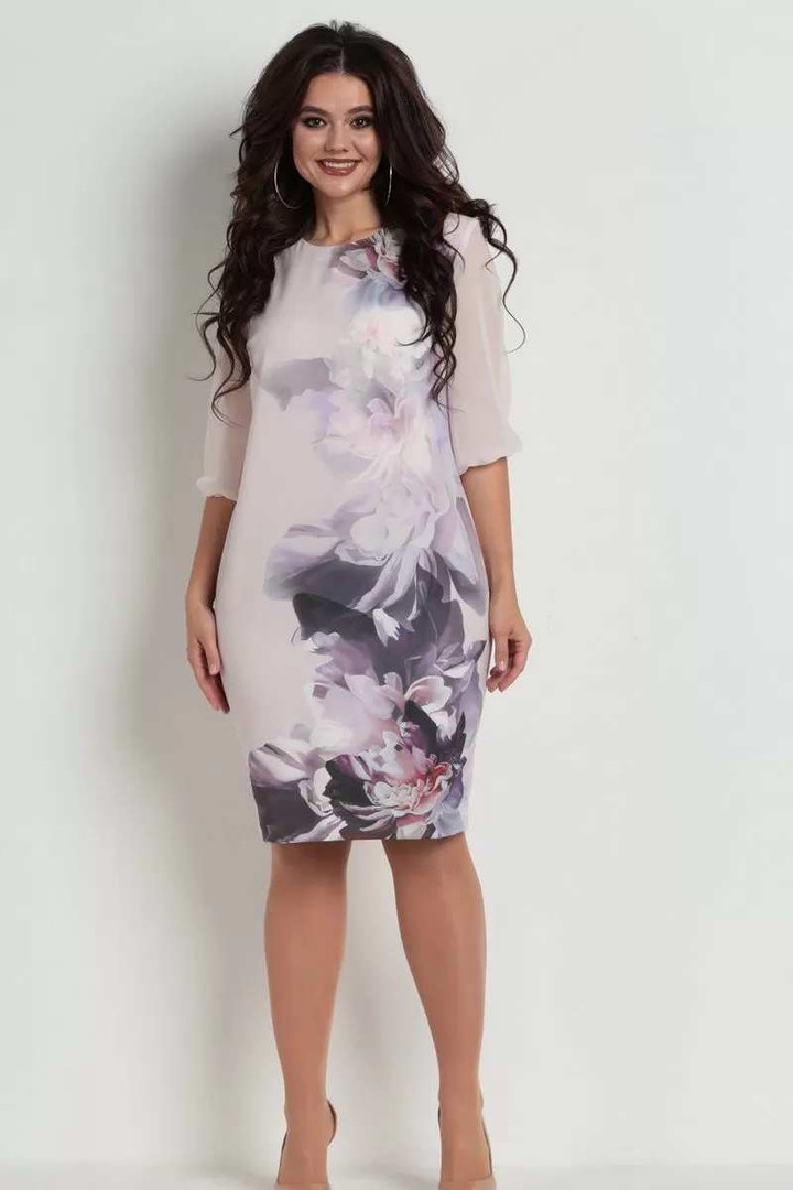 Gaiša kleita ar ziedu virteni, lielie izmēri i-veikalā jandase.lv