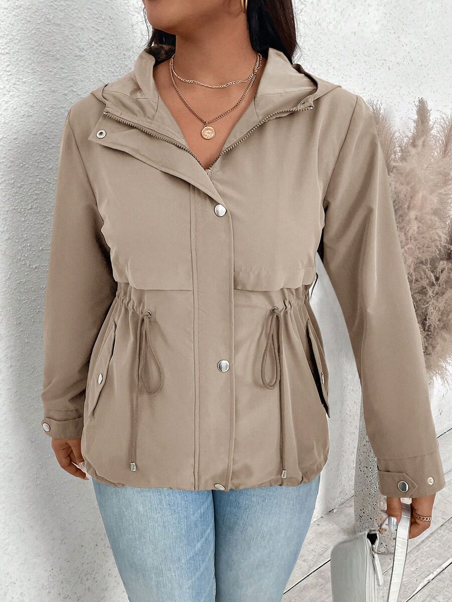 Gaiša virsjaka ar kapuci, lielie izmēri i-veikalā jandase.lv