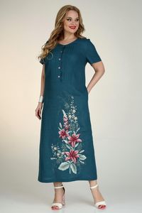 Smaragdzaļa lina kleita ar ziedu izšuvumu