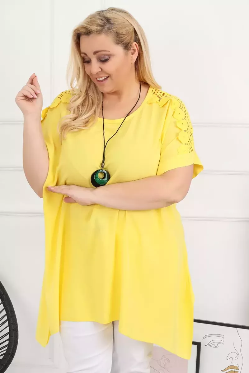 Dzeltena tunika ar mežģīnēm, lielie izmēri i-veikalā jandase.lv