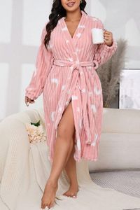 Kods 40736665 apģērbi internetā lieliem izmeriem