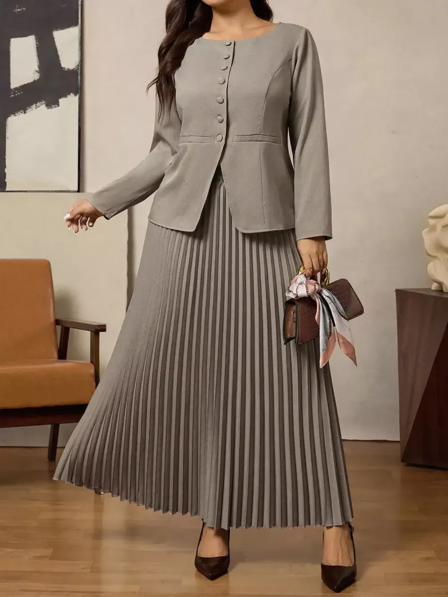 Divdaļīgs svārku kostīms, lielie izmēri i-veikalā jandase.lv