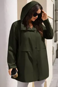 Tumši zaļš sieviešu trencis - lielie izmēri sievietēm