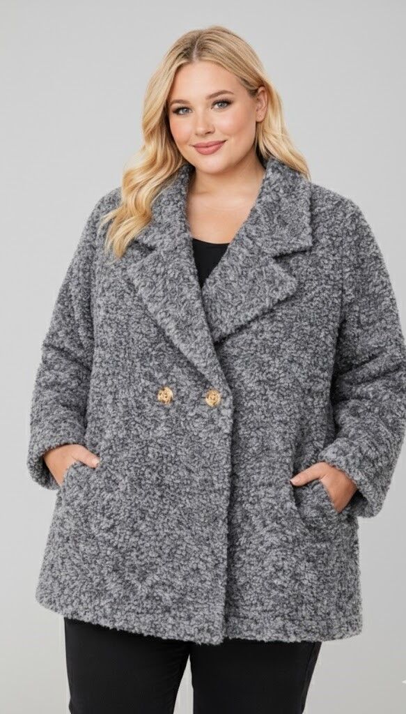 Mīksts un silts īsais mētelītis, lielie izmēri i-veikalā jandase.lv