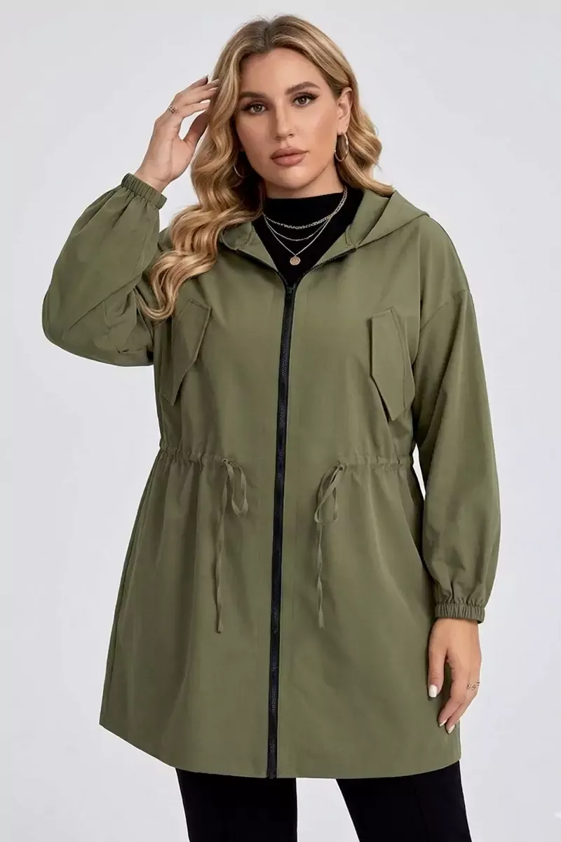Haki zaļa pavasara virsjaka ar kapuci, lielie izmēri i-veikalā jandase.lv