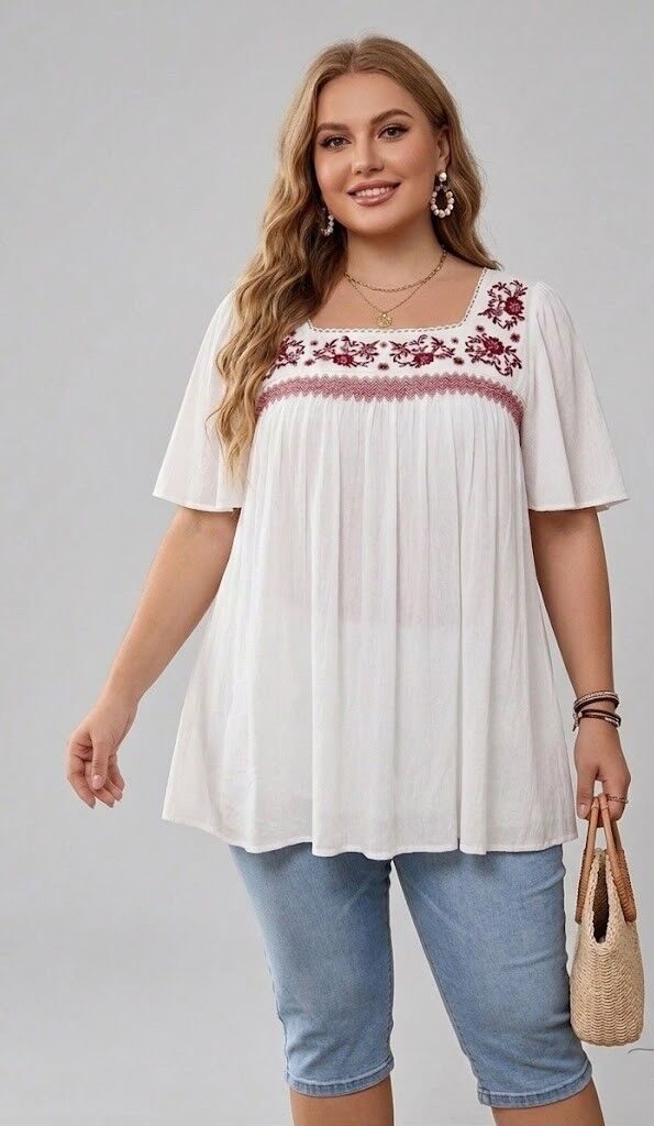 Balta tunika ar sarkaniem ziediem, lielie izmēri i-veikalā jandase.lv