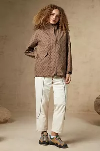 Kods 22590749-SEH apģērbi internetā lieliem izmeriem