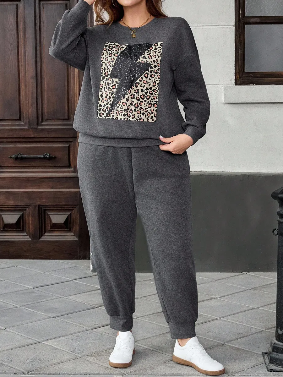 Pelēks kostīms bez kapuces, lielie izmēri i-veikalā jandase.lv